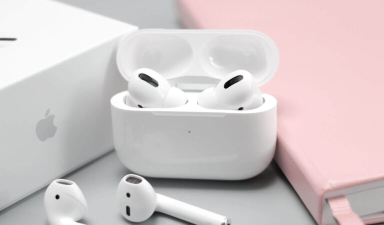 Computer Filters Noise to Make You a Better Listener