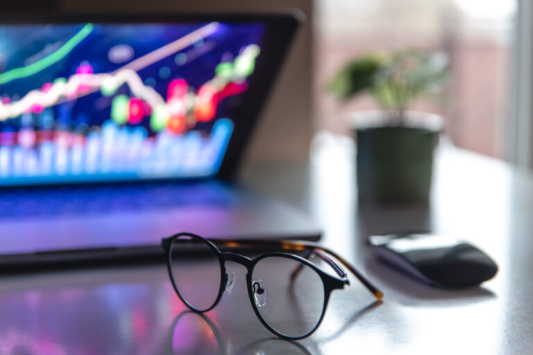 Snowflake Stock: Top 5 Reasons to Invest Now