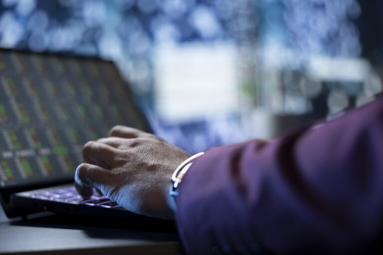 SPY Futures: 7 Strategies for Smart Investing in 2024